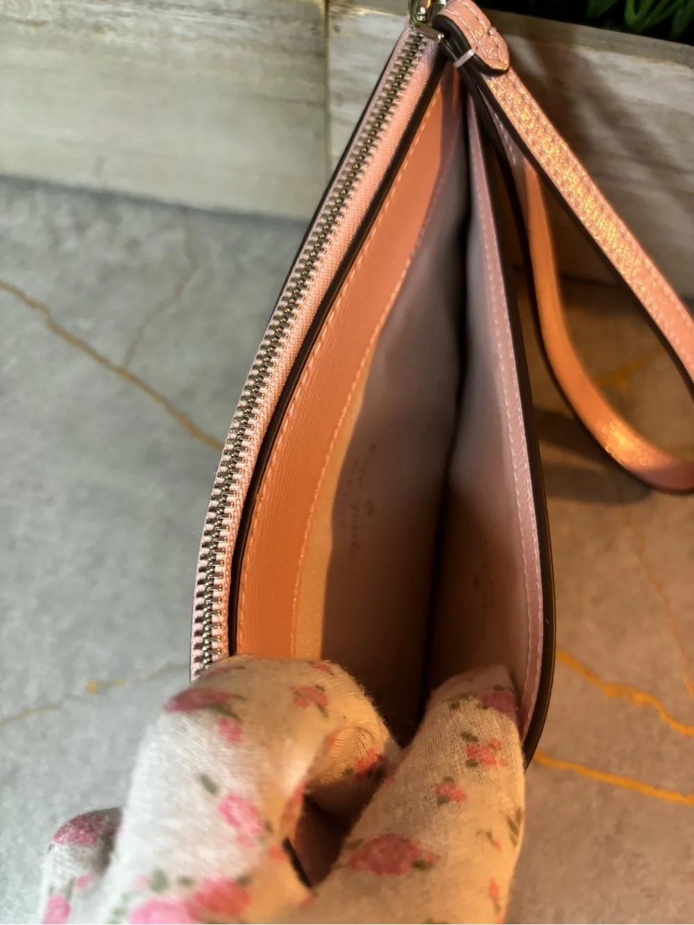 kate spade NWT Pale Pink Leather Wristlet with Strap